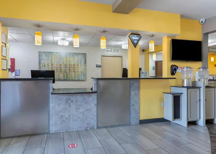 Best Western Plus The Four Corners Inn